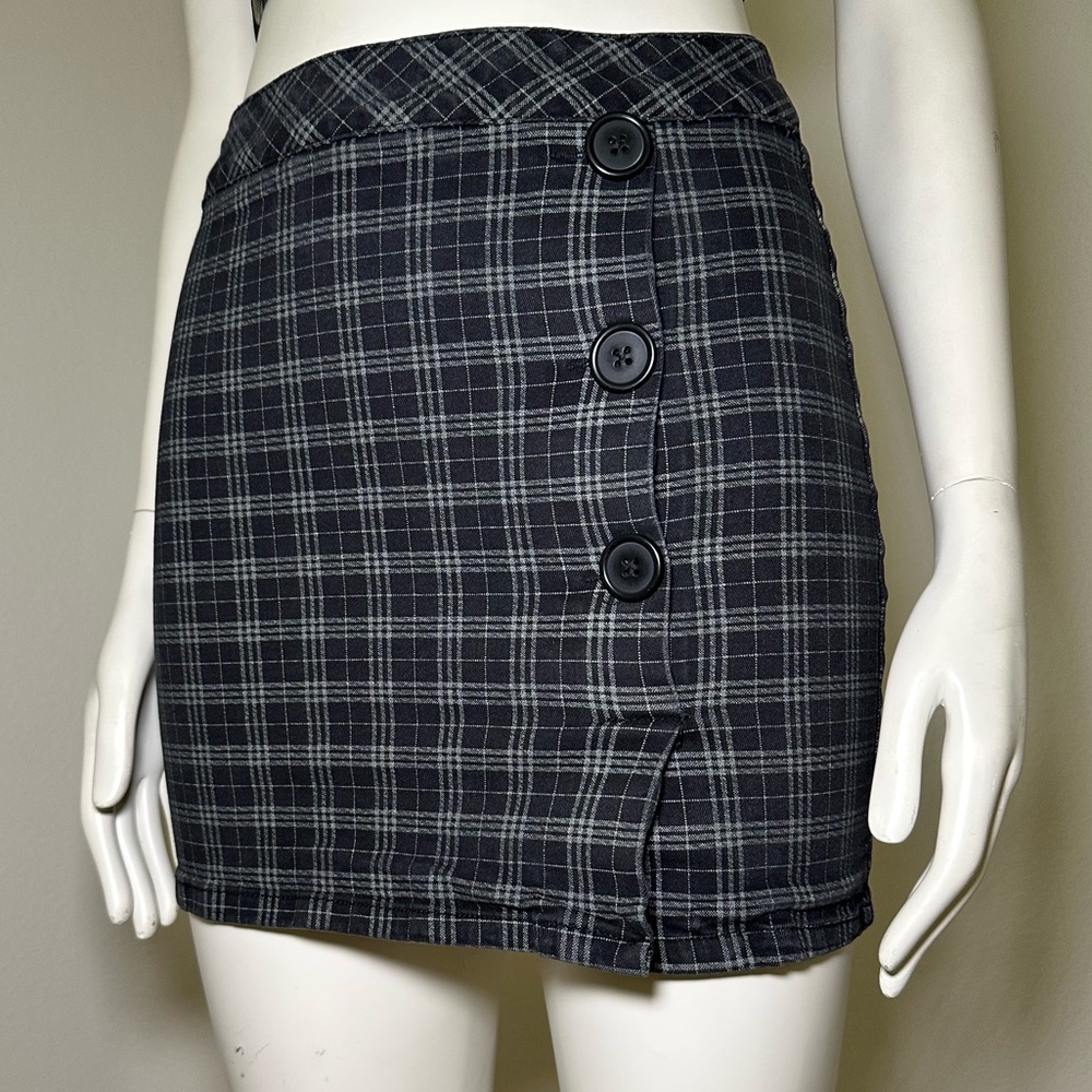 RSQ Green and Black Button Plaid Mini Skirt